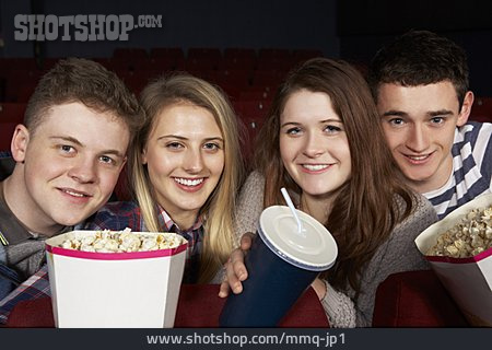 
                Teenager, Kino, Zuschauer                   