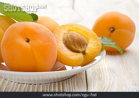 
                Frucht, Teller, Aprikose                   