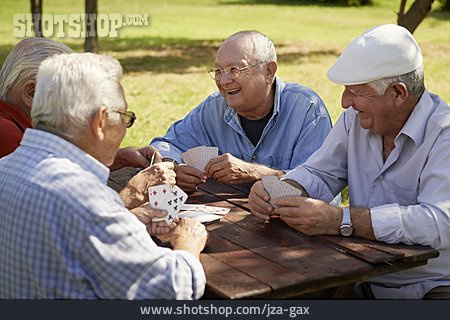 
                Rentner, Senior, Spielkarten, Skat, Kartenspiel                   