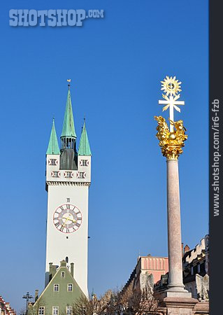 
                Dreifaltigkeitssäule, Stadtturm, Straubing                   