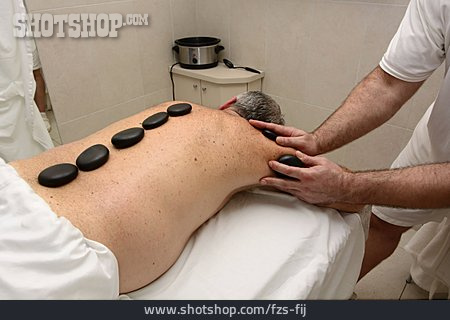 
                Massage, Lavasteinmassage                   