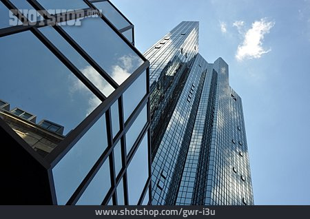 
                Wolkenkratzer, Moderne Baukunst, Glasfassade                   