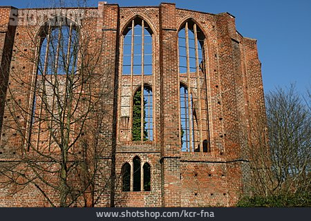 
                Ruine, Stralsund, Johanniskirche                   