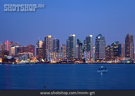 
                Skyline, San Diego                   