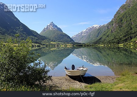 
                Norwegen, Oppstrynssee, Oppstrynsvatnet                   