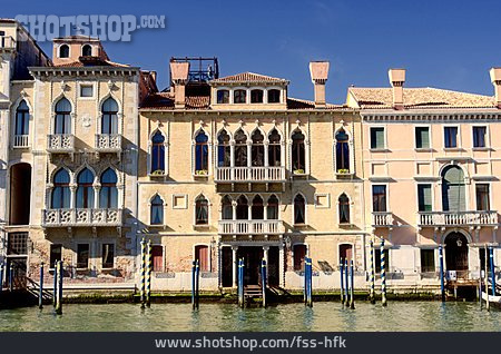 
                Wohnhaus, Venedig, Canale Grande                   