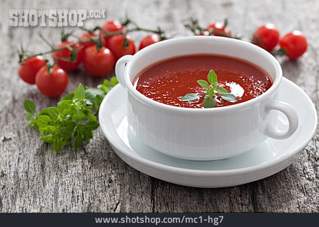 
                Gemüsesuppe, Tomatensuppe                   