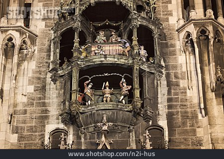 
                München, Neues Rathaus, Glockenspiel                   