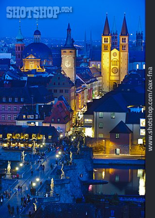 
                Beleuchtet, Altstadt, Würzburg                   