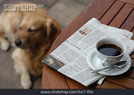 
                Kaffee, Zeitung, Kaffeepause                   