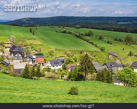 
                Dorf, Thüringen, Thüringer Wald                   