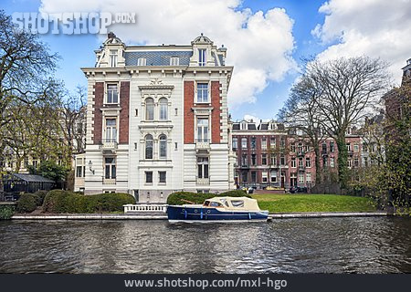 
                Stadthaus, Villa, Amsterdam                   
