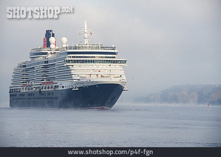 
                Kreuzfahrtschiff, Passagierschiff, Queen Victoria                   
