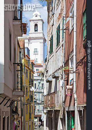 
                Altstadt, Gasse, Lissabon                   