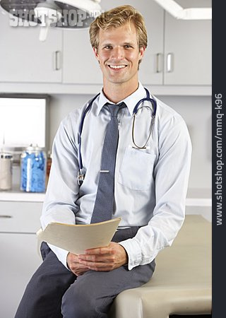 
                Arbeit & Beruf, Gesundheitswesen & Medizin, Arzt                   