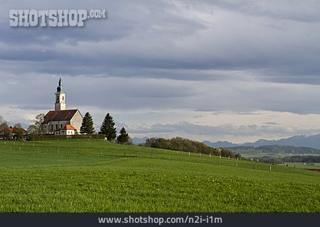 
                Bayern, Dorfkirche, Alxing                   
