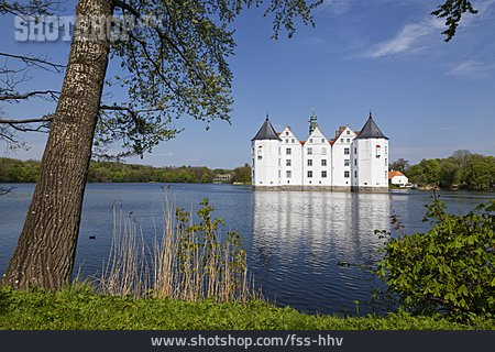 
                Schloss Glücksburg                   