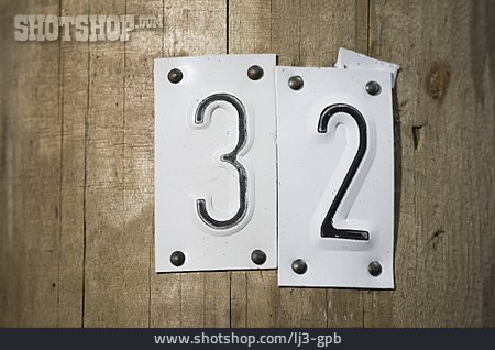 
                Zahl, Ziffer, 32                   