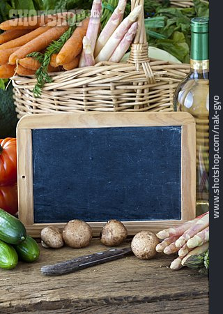 
                Gesunde Ernährung, Gemüse, Schultafel                   