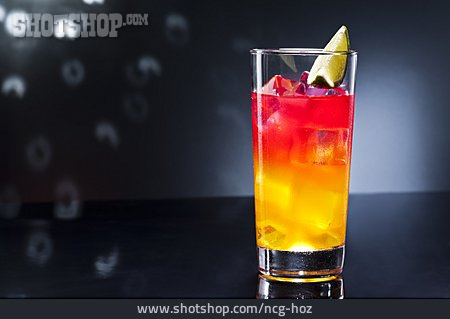 
                Cocktail, Tequila Sunrise                   