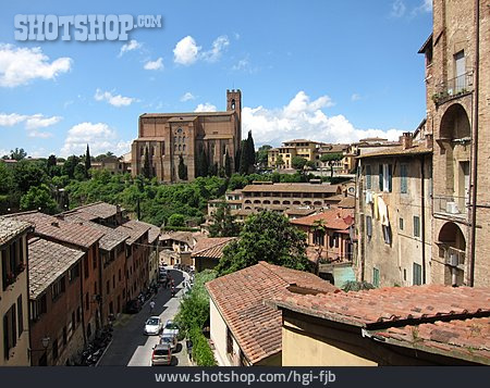 
                Stadtansicht, Toskana, Siena, Basilica Di San Clemente                   