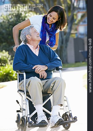 
                Frau, Senior, Rollstuhl                   