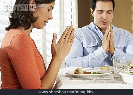 
                Beten, Abendessen, Tischgebet                   