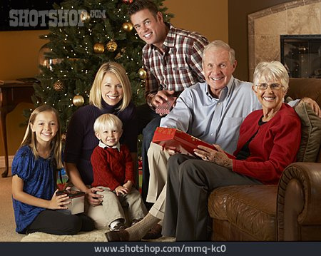 
                Weihnachten, Familienportrait                   