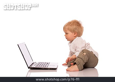 
                Kleinkind, Junge, Kind, Laptop                   