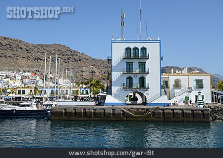 
                Puerto De Mogan, Hafenamt                   