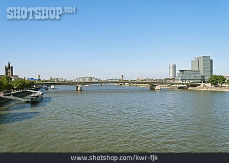 
                Köln, Rhein                   