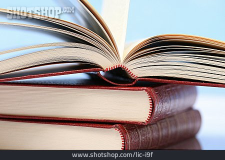 
                Bildung, Buch, Lesen                   