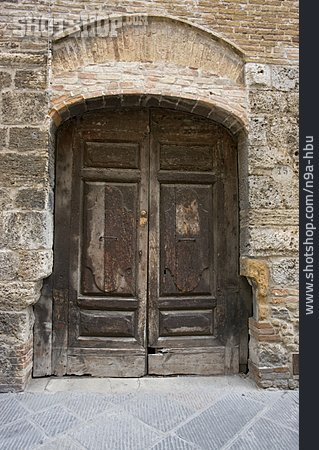 
                Eingang, Tor, Tür                   