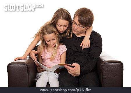 
                Vater, Lesen, Tochter                   