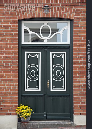 
                Door, Front Door                   