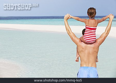 
                Vater, Tochter, Badeurlaub, Sommerferien                   