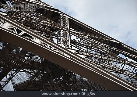 
                Eiffelturm, Stahlfachwerk                   