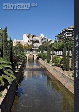 
                Kanal, Palma De Mallorca, Sa Riera                   
