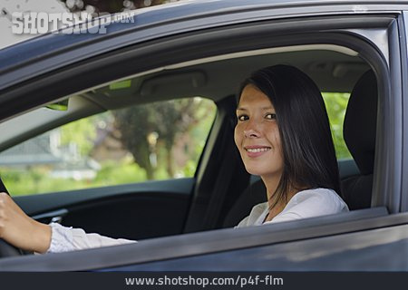 
                Junge Frau, Auto, Autofahrerin                   