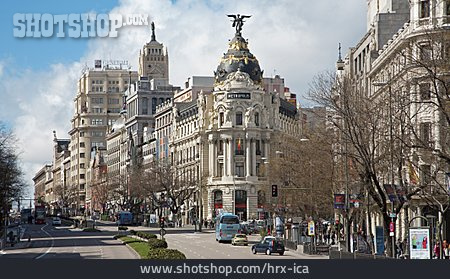 
                Städtisches Leben, Madrid, Metropolis-haus, Calle De Alcalá                   