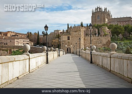 
                Toledo, Puente De San Martin                   