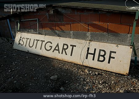 
                Hinweisschild, Hauptbahnhof, Stuttgart                   