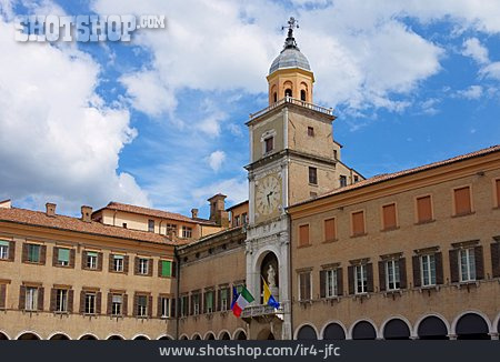 
                Rathaus, Italien, Emilia-romagna                   