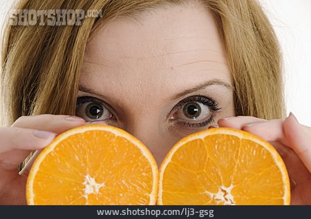 
                Blick, Orangenhälfte                   