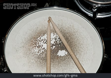 
                Snare, Trommel, Drumstick                   