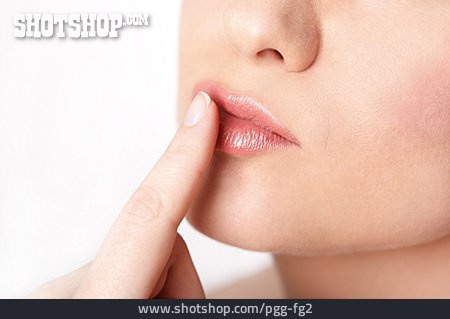 
                Beauty & Kosmetik, Lip Gloss                   
