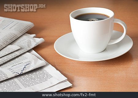 
                Kaffee, Kaffeepause, Tageszeitung, Kaffeetasse                   