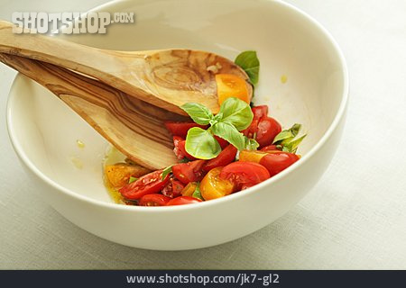 
                Salatschüssel, Tomatensalat                   