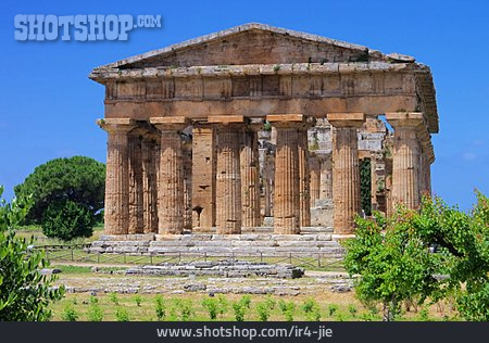 
                Antike, Paestum, Griechischer Tempel                   