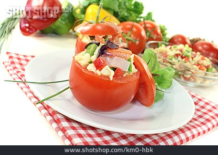 
                Nudelsalat, Gefüllte Tomate                   